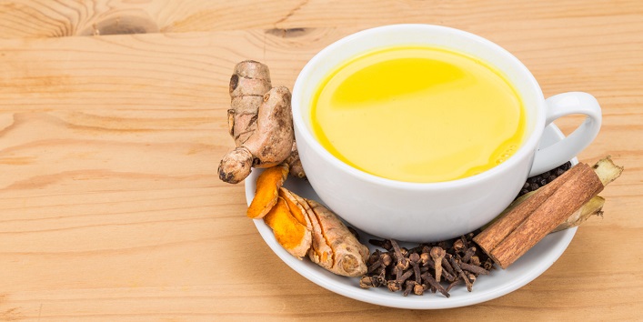 Turmeric Milk for Treating Flu, Malaria and Cough