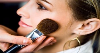 Top 10 Makeup Tips For Sensitive Skin and Eye Makeup tips for Sensitive Skin and Eyes