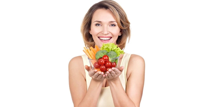 6 Vitamins for Women Over 40 and Their Food Sources 6 Vitamins for Women Over 40 and Their Food Sources